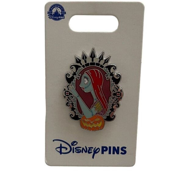 Disney Parks Sally NBC Pin Pumpkin Gothic Sally‎ Mirror New - Picture 1 of 3